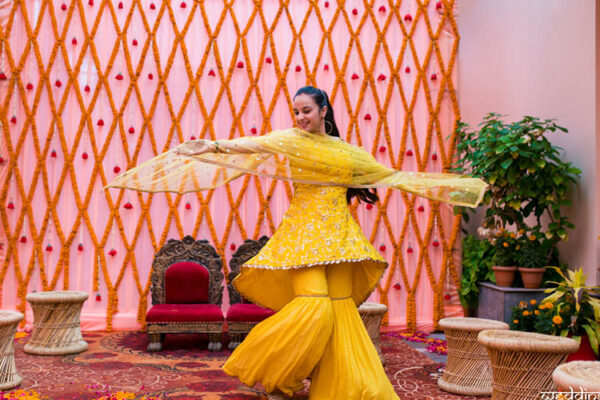 Haldi dresses for bride sister